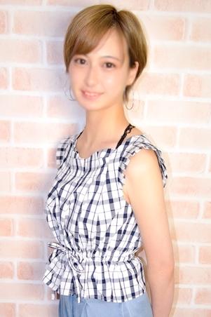 なつみ(18)